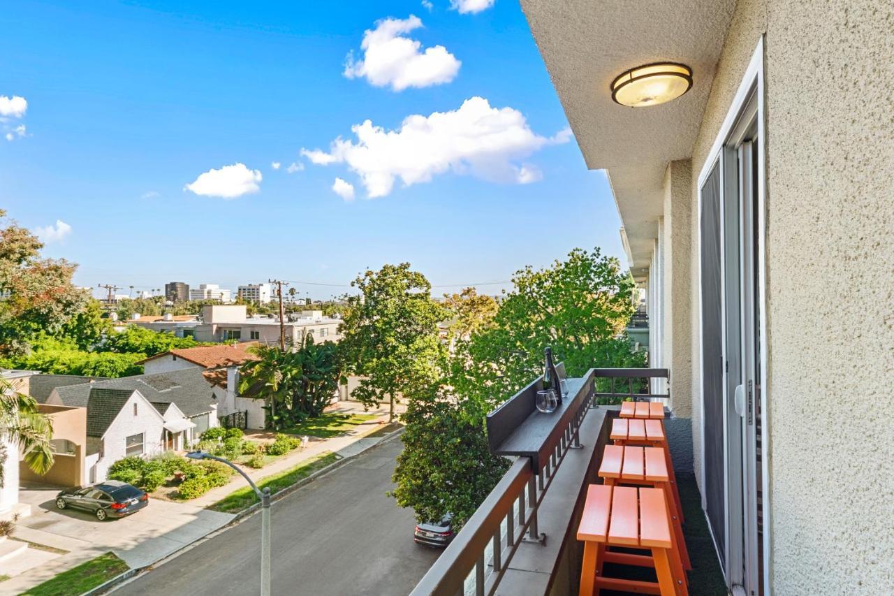 Beverly Hills 2 Bed 2 Bath Penthouse With Den And Parking 414 Aparthotel Los Angeles
