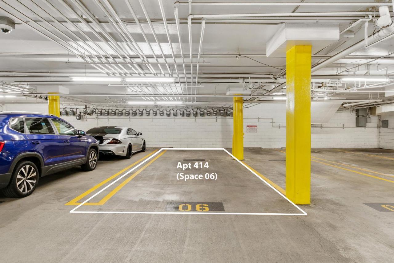 Aparthotel Beverly Hills 2 Bed 2 Bath Penthouse With Den And Parking 414 Los Angeles